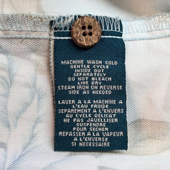 Sugar Reef Women's Multicolor Short Sleeve Hawaiian Style Floral Blouse - Sz M - Picture 5 of 5